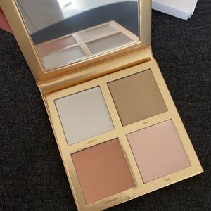 Brand New Creme Highlighter Palette